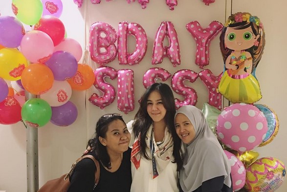 Sweet Seventeen Dekorasi Ulang Tahun Remaja Sederhana Bagikan Contoh