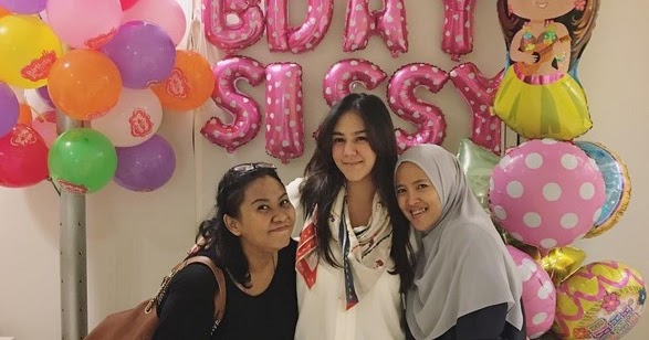 Sweet Seventeen Dekorasi Ulang Tahun Remaja Sederhana Bagikan Contoh