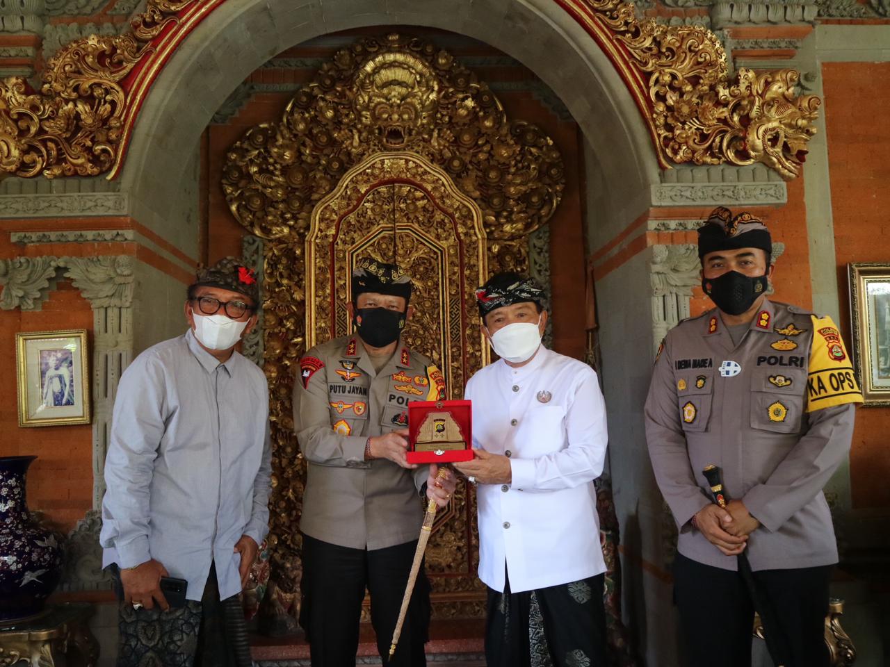 Bahas Kondisi Pariwisata, Kapolda Bali Temui Tokoh Puri di Gianyar