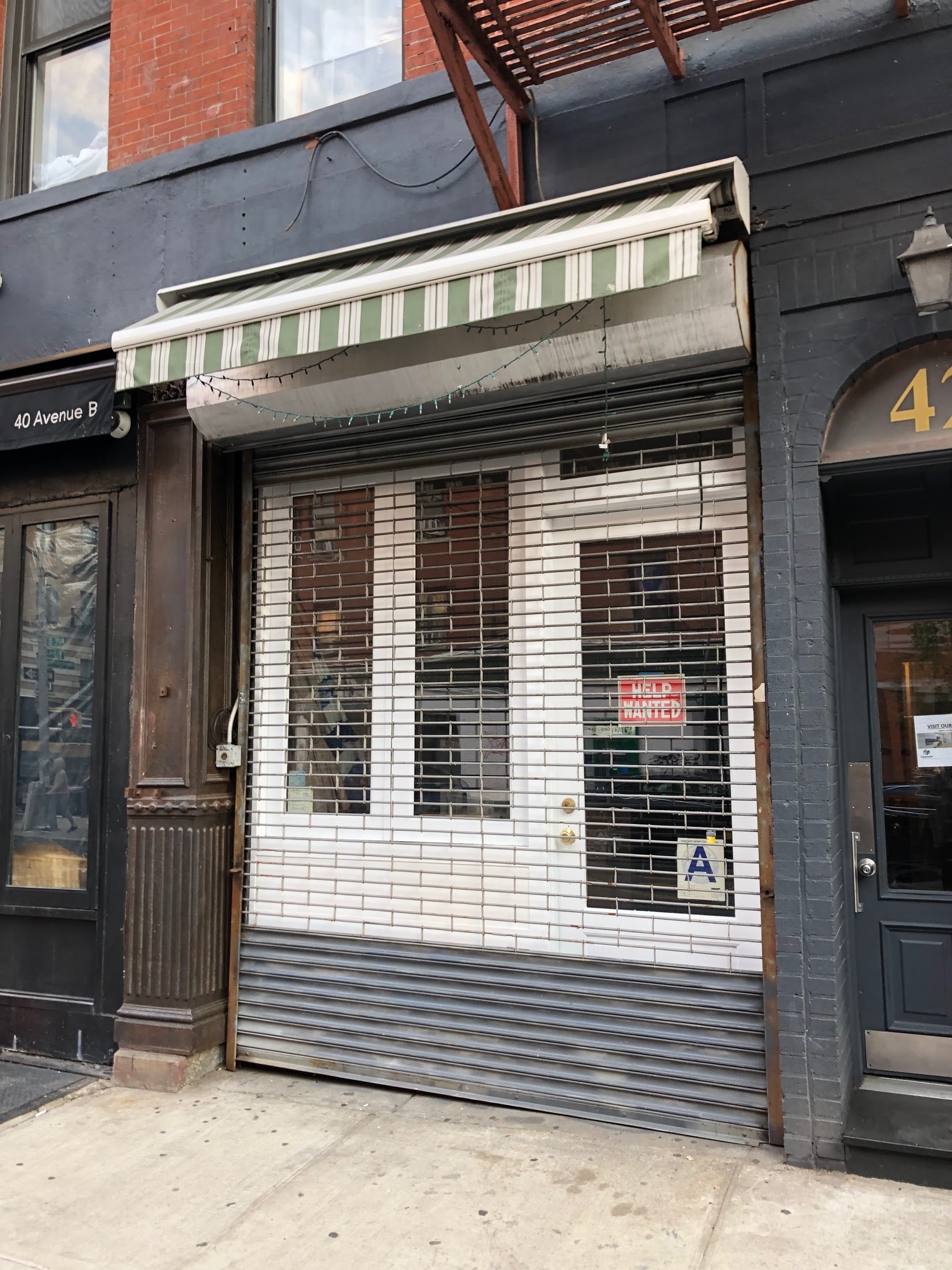 EV Grieve Openings Looker Bringing Vegan Bar Food To Avenue B ev-grieve-openings-looker-bringing-vegan-bar-food-to-avenue-b