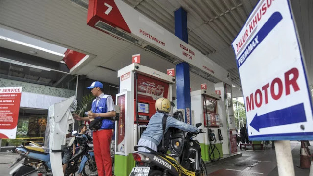 Seluruh Badan Usaha Turunkan Harga BBM, Pertamina Masih Mengkaji Seluruh Badan Usaha Turunkan Harga BBM, Pertamina Masih Mengkaji