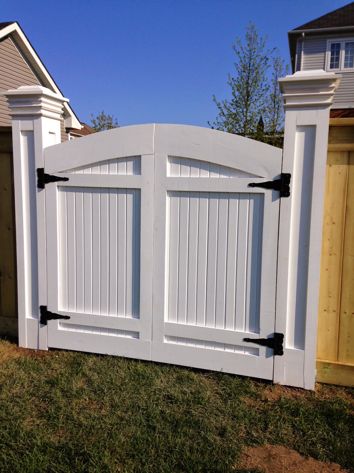 White Wood : let's catch up...double gates and a day trip to Quebec