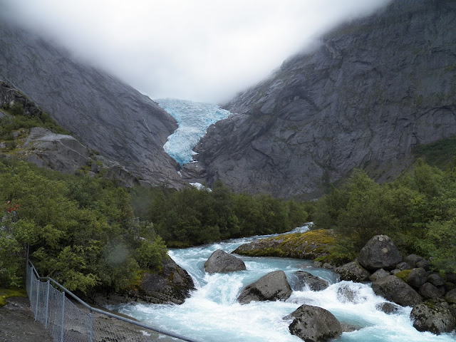 Fiordos Noruegos - Oslo (14 días por nuestra cuenta) Agosto 2013 - Blogs de Noruega - Día 8 (Glaciar Boyabreen, Glaciar Briksdals, Cascada Tvinnefossen) (5)