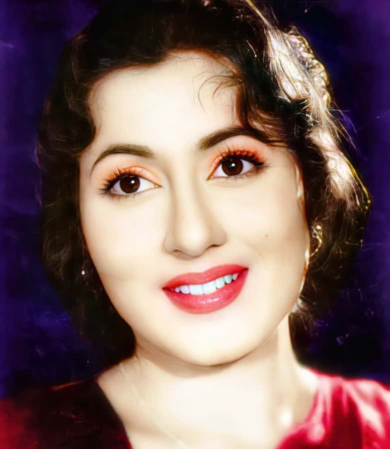 Stunning Color Pictures of Madhubala You've Probably Never Seen Madhub...