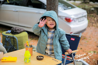 유아가 쓰기에 좋은 캠핑 의자 콜맨 컴팩트 폴딩체어 :