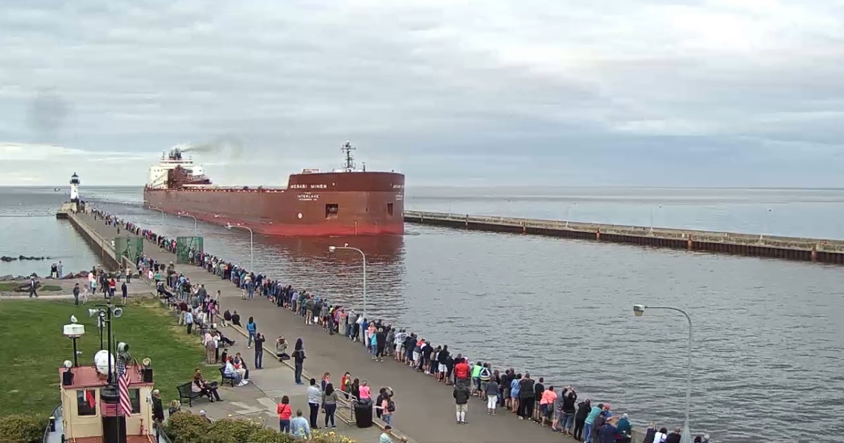 Duluth Harbor Cam Boat Horns
