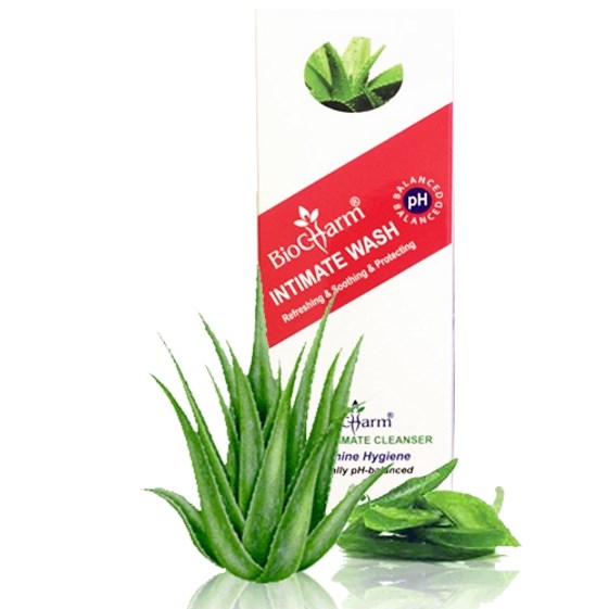 DUNG DỊCH VỆ SINH PHỤ KHOA BIOCHARM INTIMATE WASH 90ML