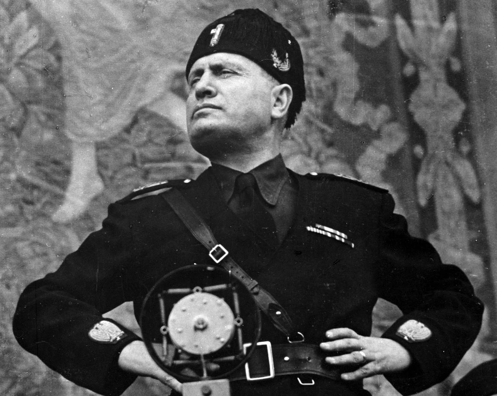 essays on fascism mussolini