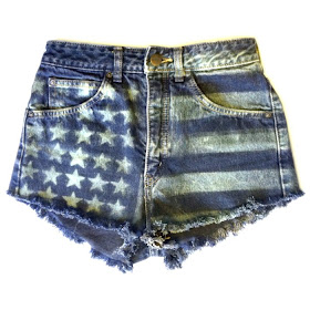 Petite-Fashionista: DIY American Flag Denim Jean Shorts