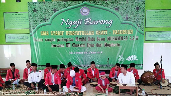 Maulid Nabi Muhammad SAW bersama KH. Chusaini Ilyas Mojokerto Maulid Nabi Muhammad SAW bersama KH. Chusaini Ilyas Mojokerto
