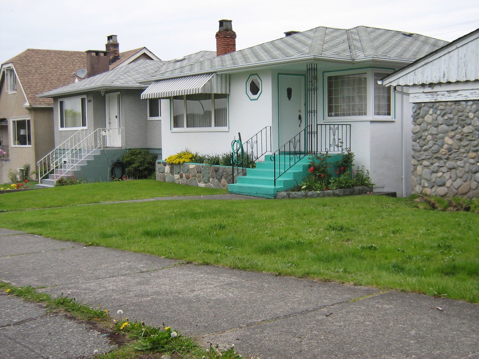 EAST VAN BY HAND: Vancouver Bungalow