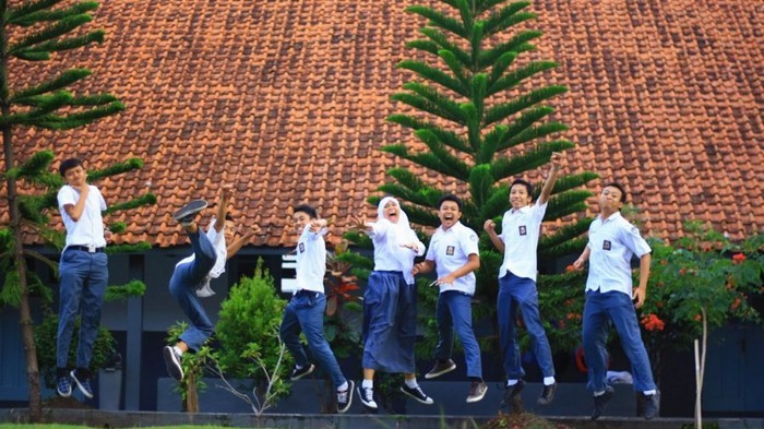 10 Contoh Pidato Perpisahan Kelas Sekolah Guru Pindah Tugas Pensiun Diknaspedia