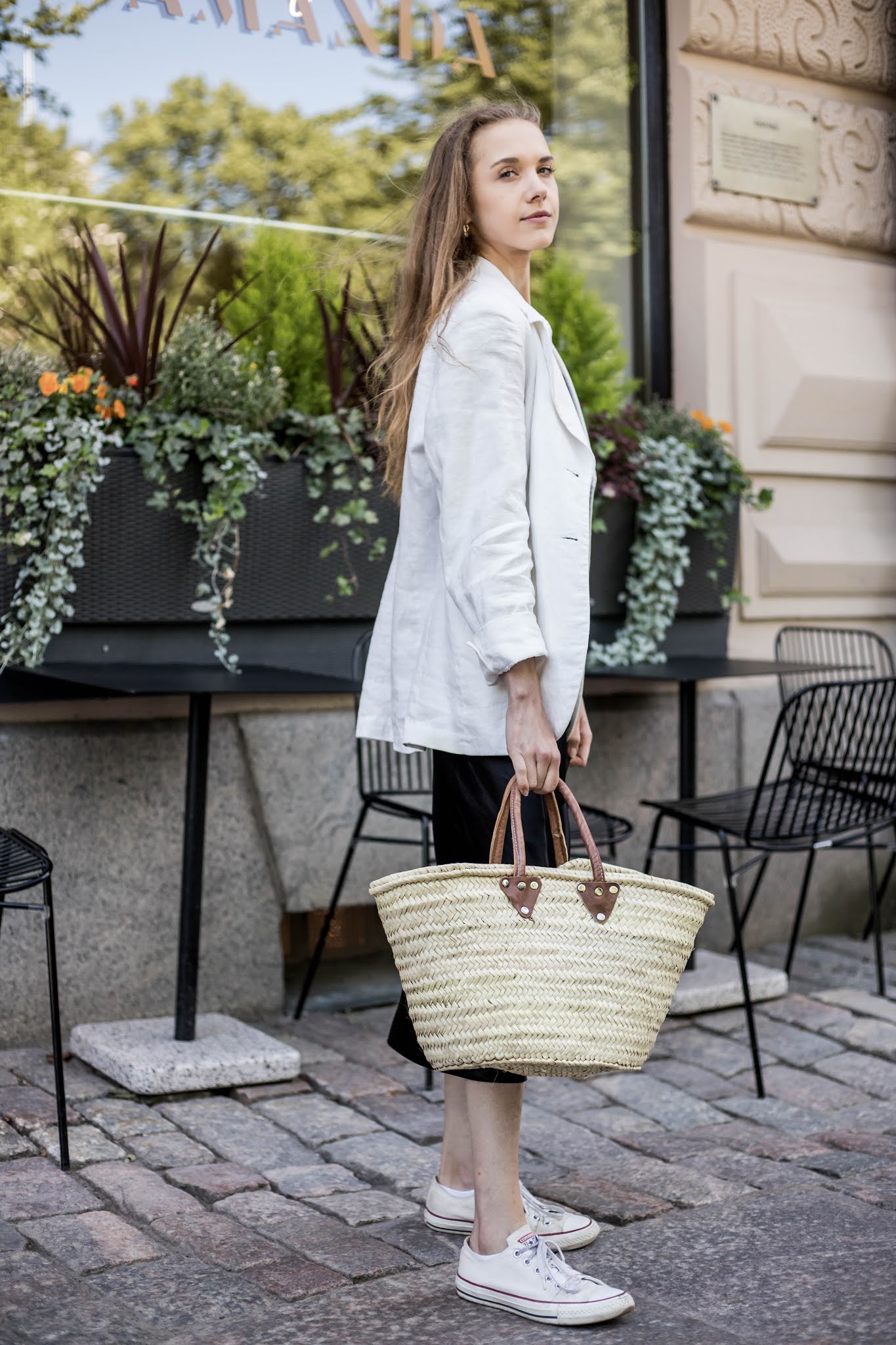 Mustavalkoinen kesäasu töihin // Black and white summer outfit for the office