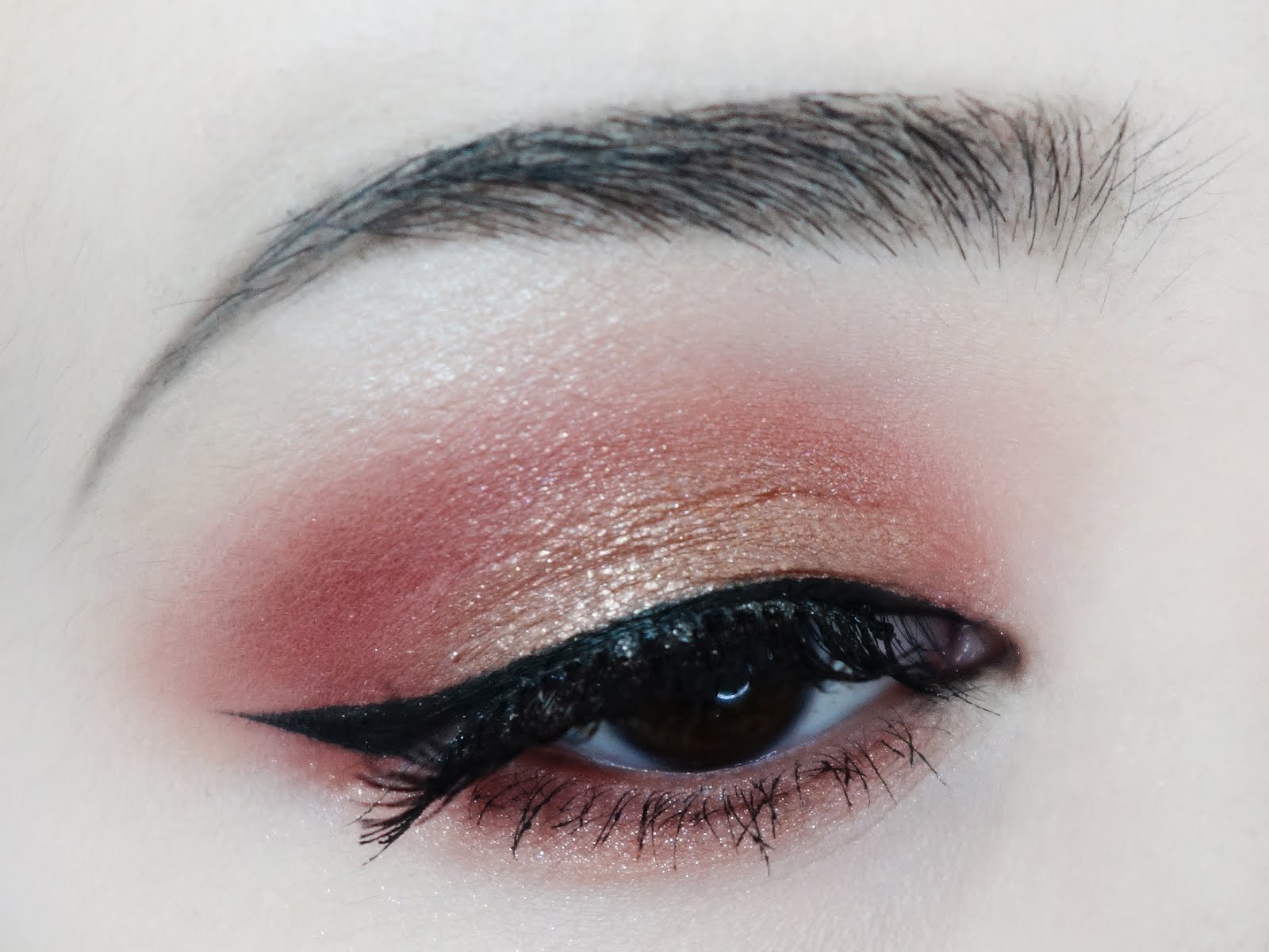 Makeup Revolution New-Trals vs Neutrals Palette Eye Makeup Look