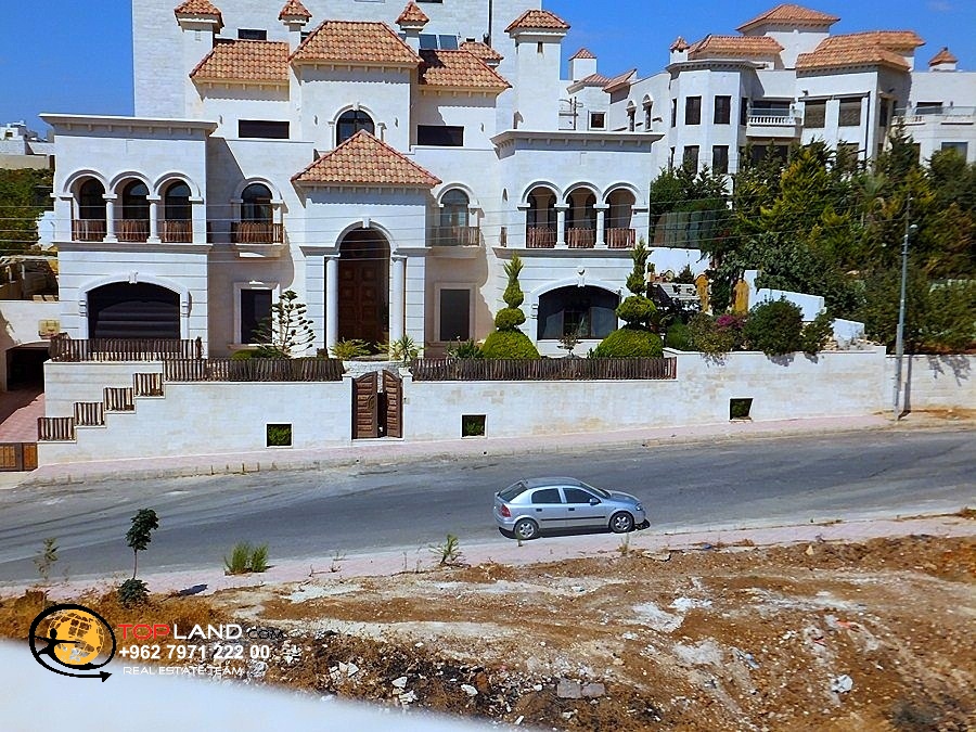 Villa in Al Kursi Amman Jordan top land
