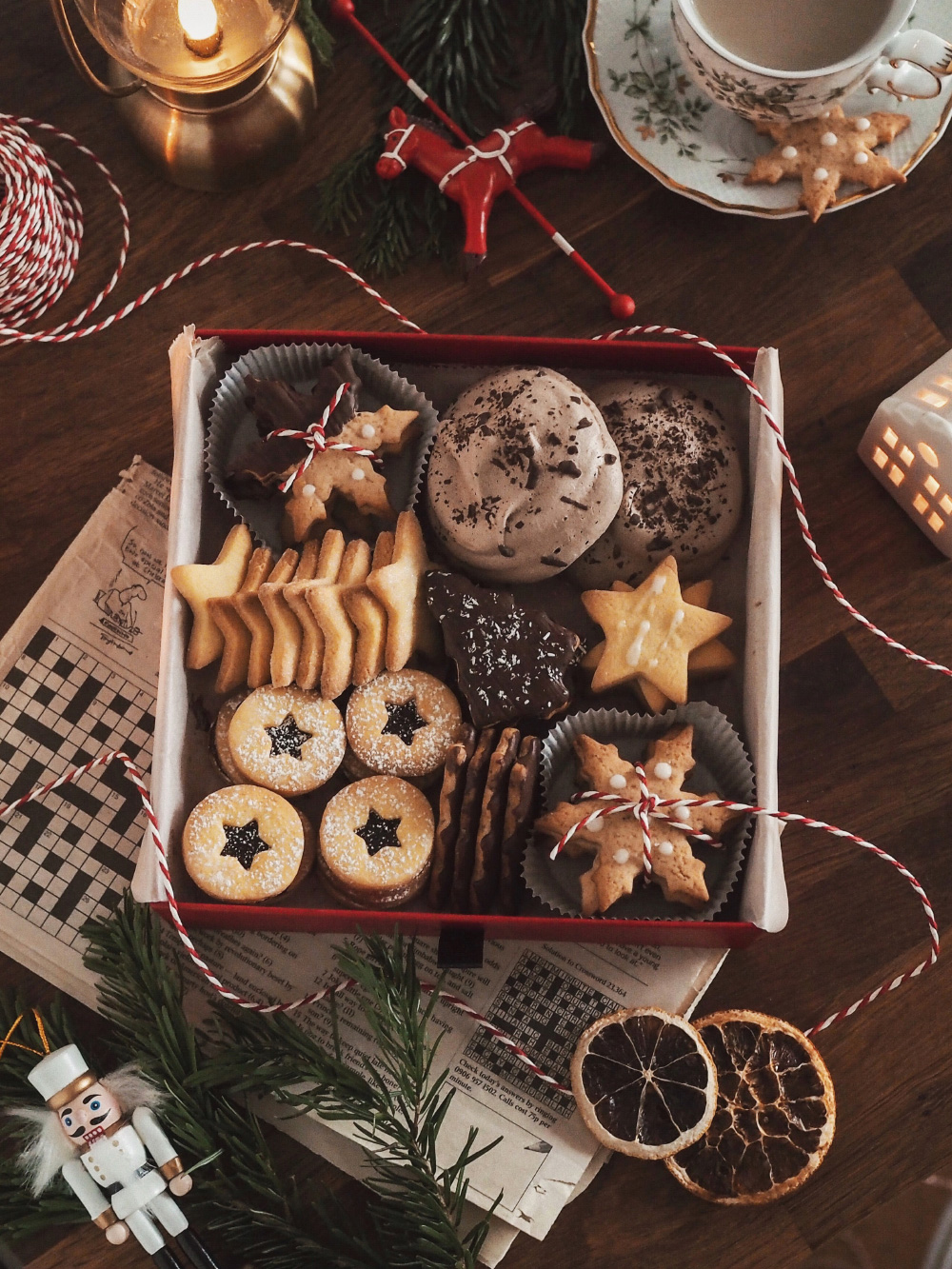 Ma Christmas cookie box avec des sablés et biscuits de Noël maison