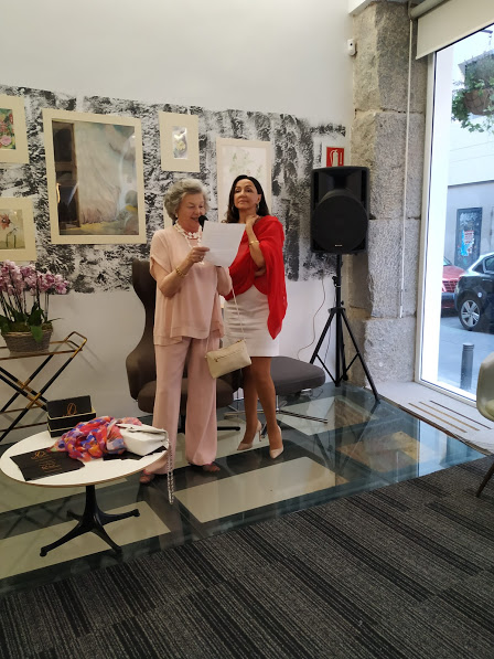 LA MIRADA ACTUAL Doña Ana de Orleans expone sus acuarelas a favor de