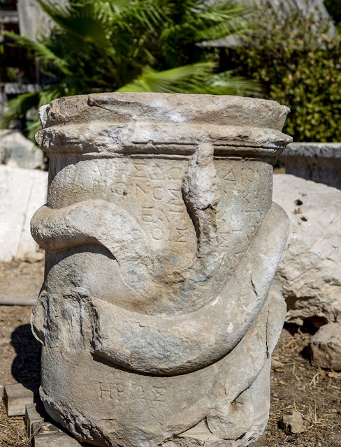 Στο φως βωμός 2.000 ετών με ελληνική γραφή, στα αρχαία Πάταρα
