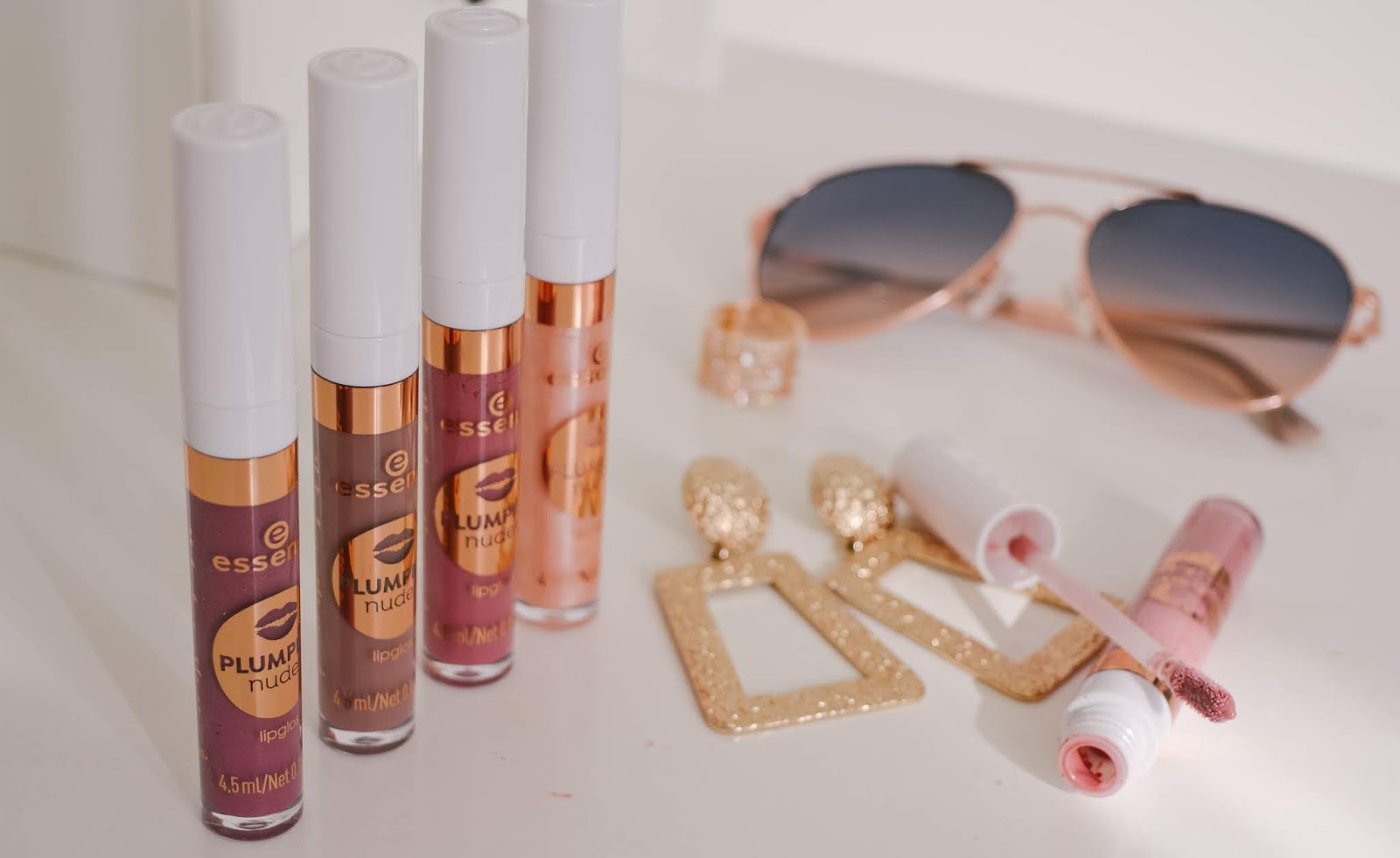 Tips to get fuller lips, Essence Cosmetics Plumping Lipgloss review, Dalry Rose Blog, Beauty Blog