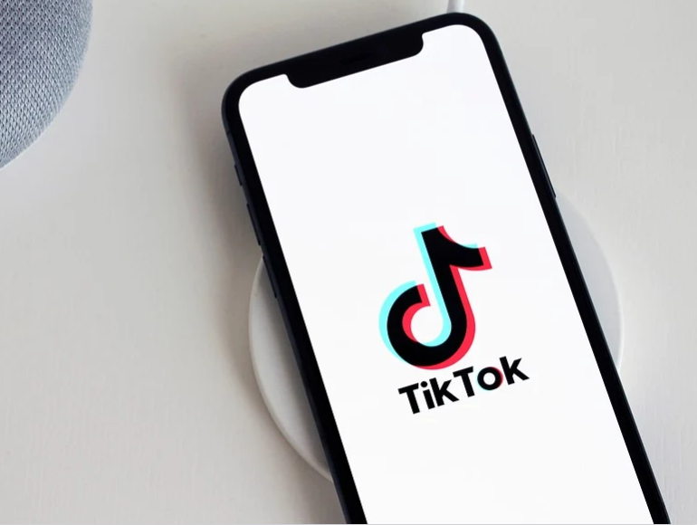 HOW TO DO CAMERA TRICKS ON TIKTOK