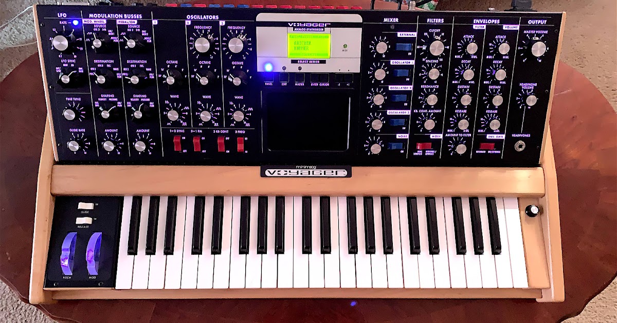 MATRIXSYNTH: Moog MiniMoog Voyager Select - RARE MAPLE - PURPLE PANEL ...