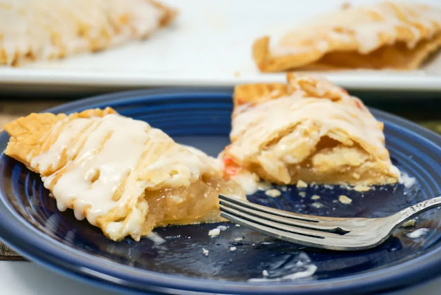 Air Fryer Fruit Pies