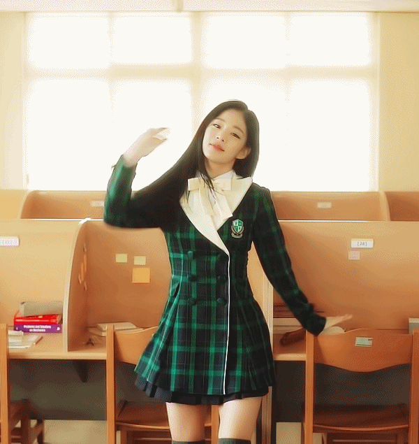 fromis9real-20190906-153232-014.gif