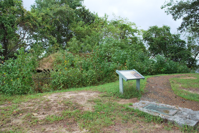 Redoubt 10 in Yorktown Battlefield, Virginia