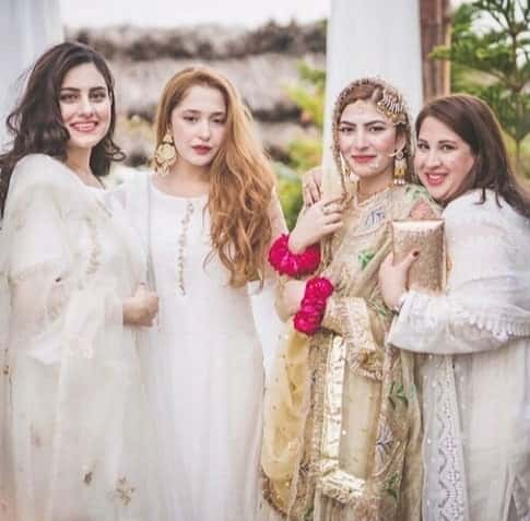 Pictures of Naimal Khawar with her Sisiters giving us Major Siblings Goals
