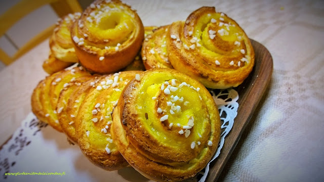 Gluteeniton vaniljapulla