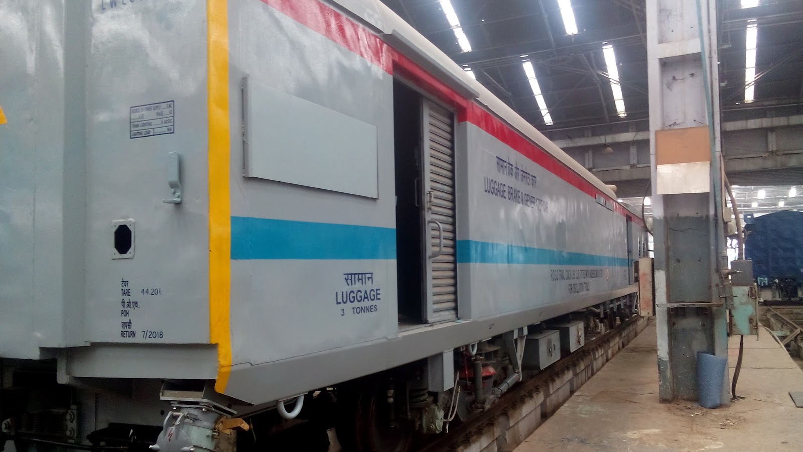 Rail Maniac Innovative Design of "RDSO TRAIL COACH ( LHB SLR ) WITH