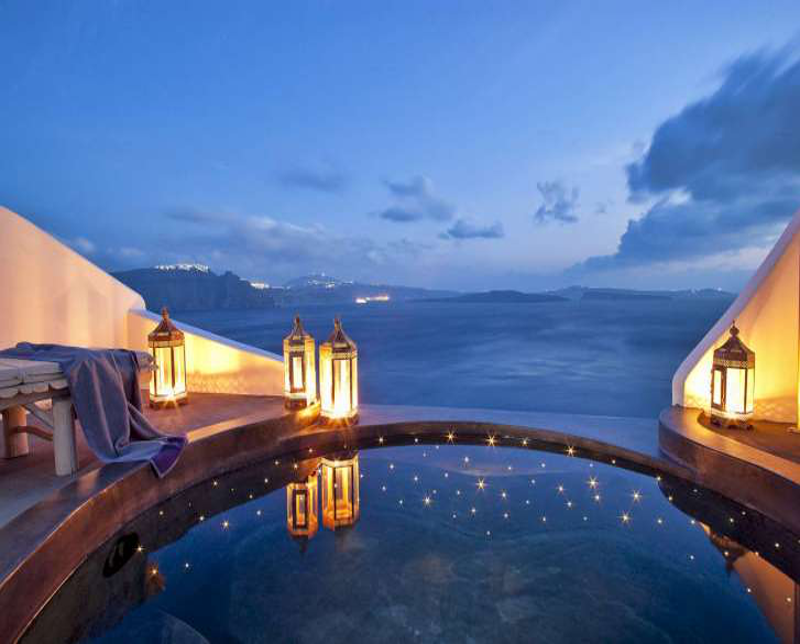 Brilliant Luxury: Andronis Luxury Suites Santorini