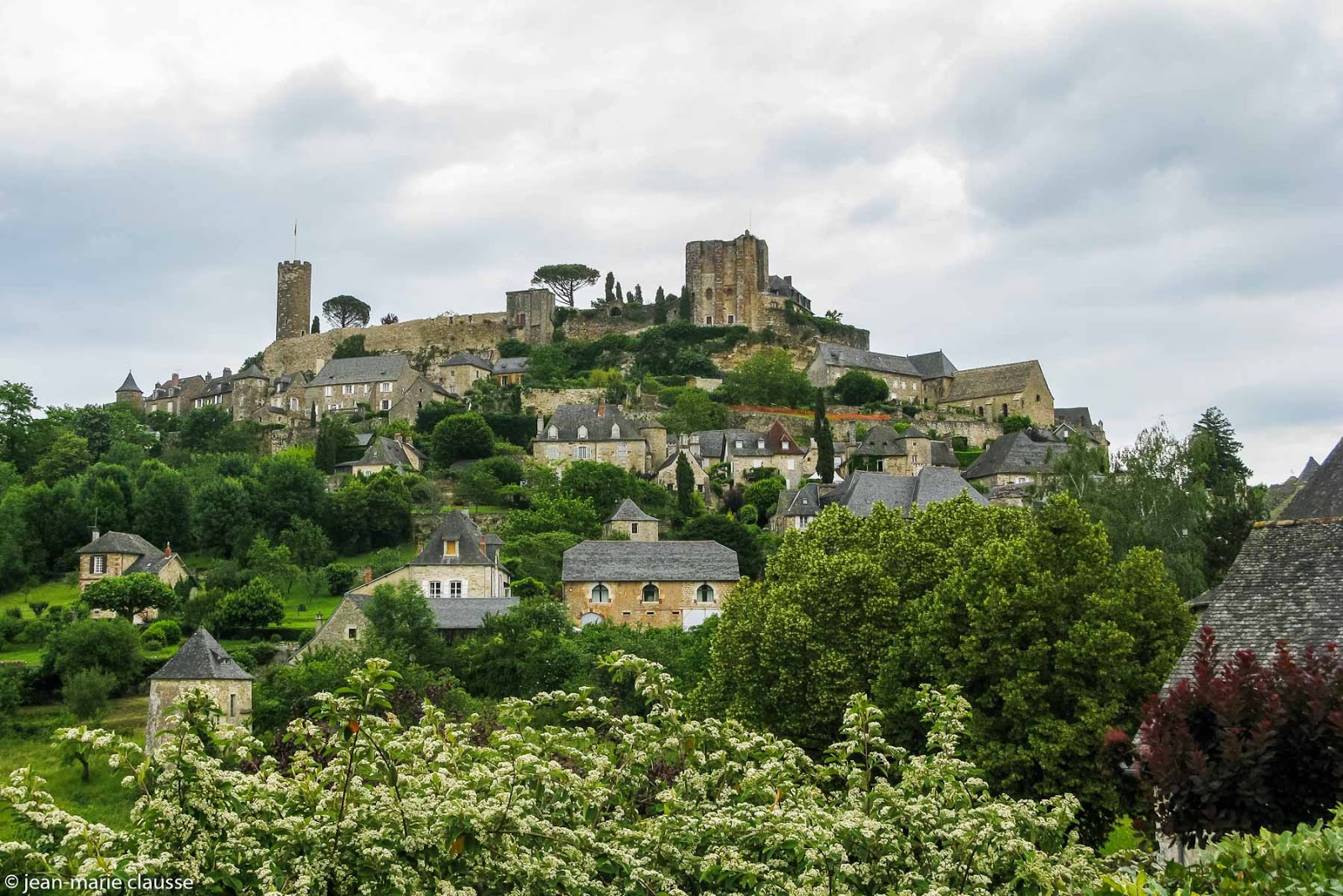 Découvrir la France en photos 62 TURENNE. (Corrèze19)