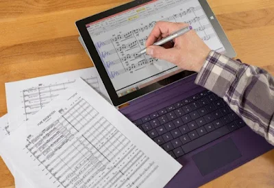 تطبيق StaffPad لتدوين الموسيقى متقدم ، مصمم للقلم واللمس ، ومصمم للملحنين. يتيح لك تطبيق StaffPad أن تكتب الموسيقى 