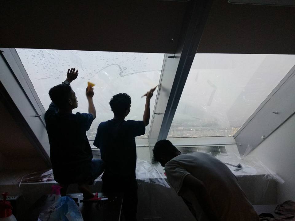 jasa pasang kaca film rumah sakit di Palmerah Jakarta Barat bergaransi