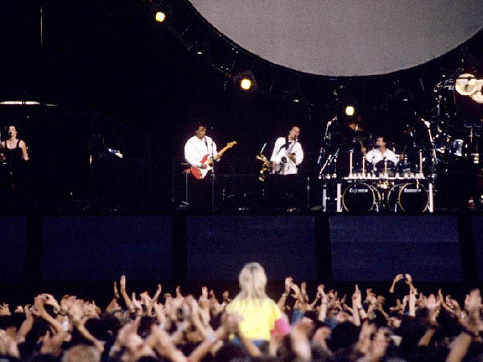 Metal, Prog, Rock en Gothic Pink Floyd * 13 juni 1988, De Kuip Rotterdam Metal, Prog, Rock en Gothic Pink Floyd * 13 juni 1988, De Kuip Rotterdam