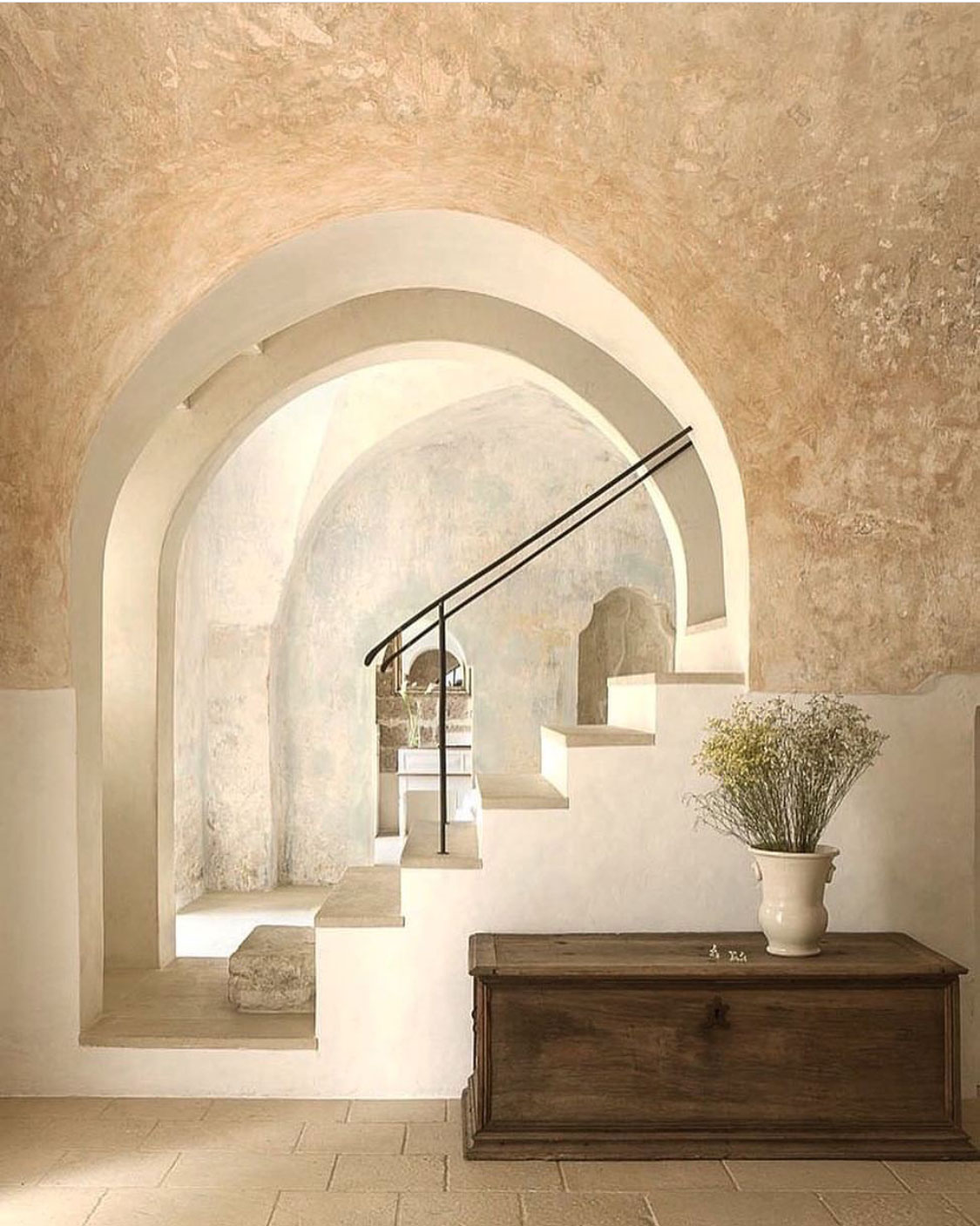 Interiors | Décor Inspiration: Curves Ahead