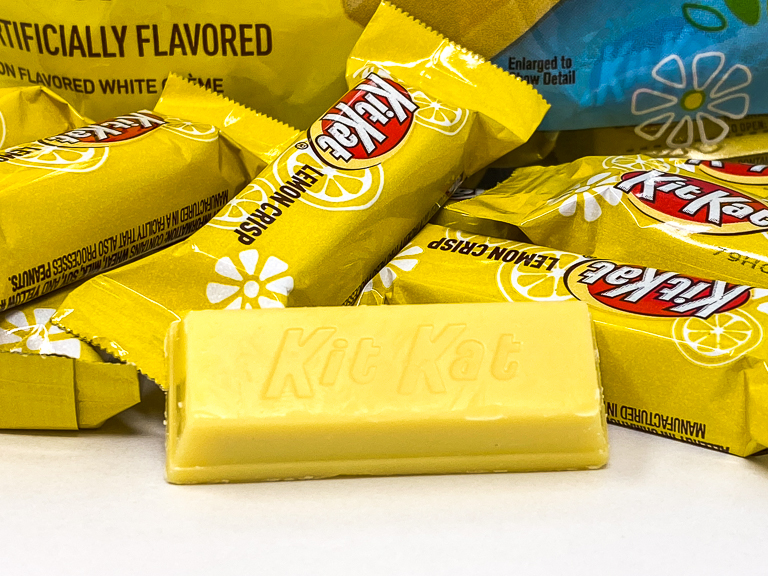 Tales of the Flowers Lemon Crisp Kit Kats