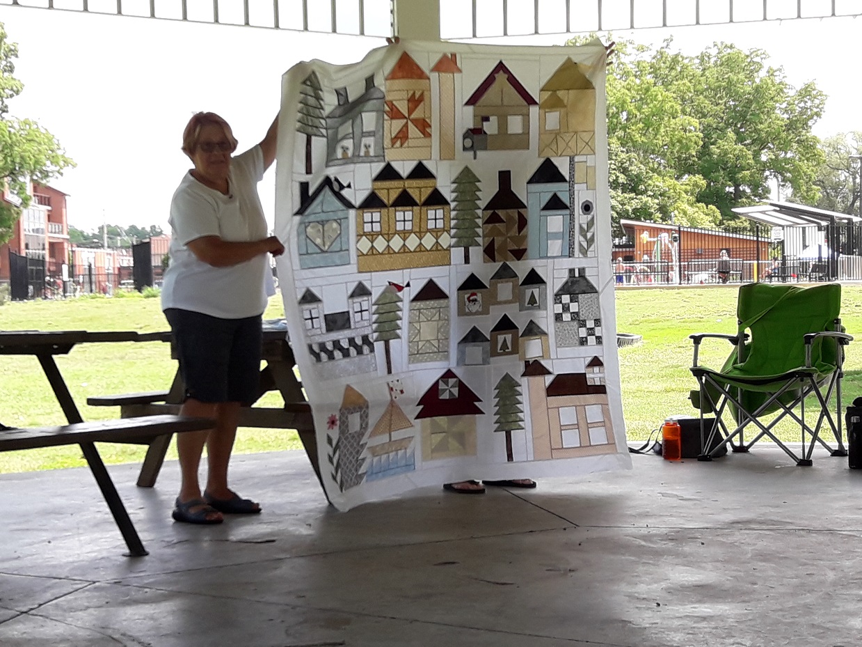 Caledonia Grand River Quilters' Guild