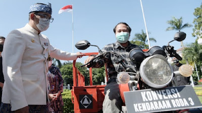 Gubernur Ridwan Kamil Dorong Peneliti dan Mahasiswa Riset Kendaraan Listrik