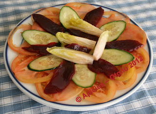  1103º Menú, Caldo de verduras, <strong>medallones</strong> de <strong>merluza</strong> rebozados, ensalada y fruta. 