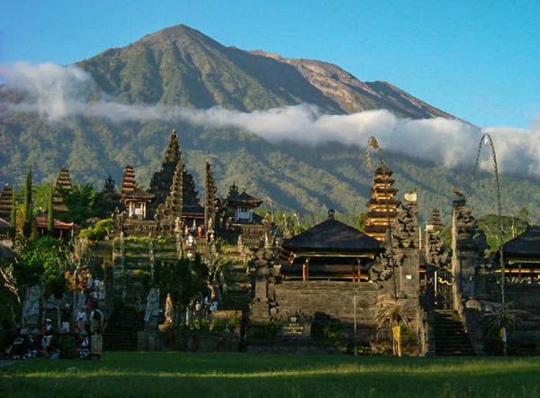 Name listing of mountains inwards Bali isle as well as volcano inwards Bali Republic of Indonesia Volcano inwards Bali Republic of Indonesia | Name List of Mountains inwards Bali Island