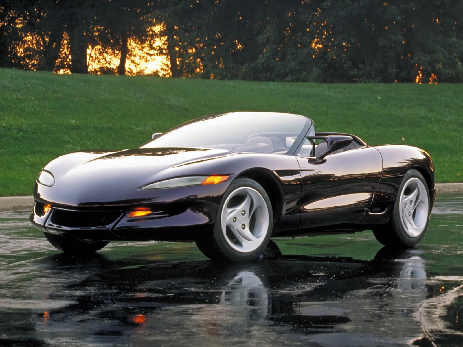 http://1.bp.blogspot.com/-eGuNHsKIKdw/UPjtBgxmY0I/AAAAAAAANpY/xgKg9iVaeAo/s1600/1991+Chevrolet+Corvette+Stingray+III+Concept.jpg