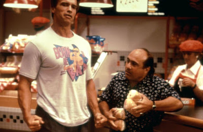 Twins 1988 Arnold Schwarzenegger Danny Devito Image 3