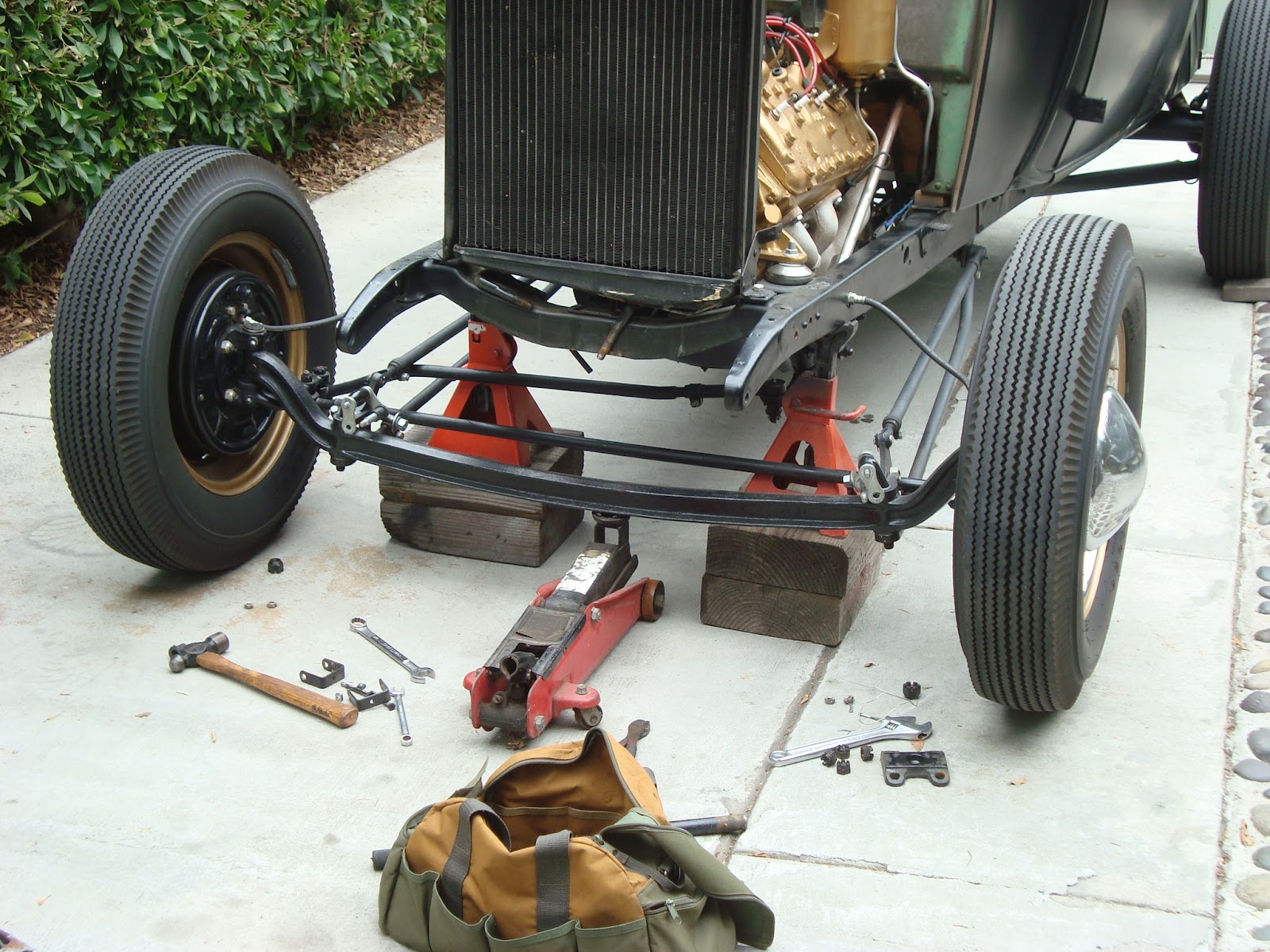 The Hot Rod Disorder™: Putting Fenders On My Model A