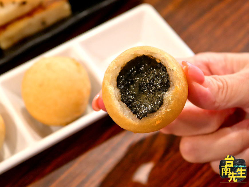 台南平價港式料理/傳承香港師傅手藝/嚴選食材手工自製/價格親民物超所值/午餐晚餐宵夜都吃得到/各式港點禮盒