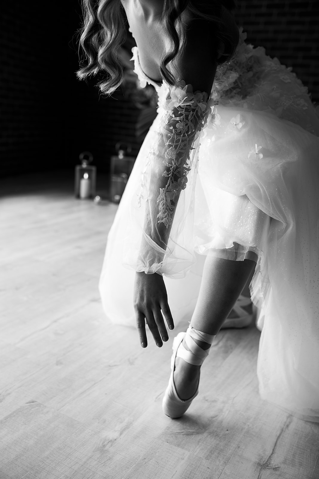on the aisle blog | ballerina bridal shoot jennifer burch photography central coast weddings nsw bridal gowns floral design pinic setup cake