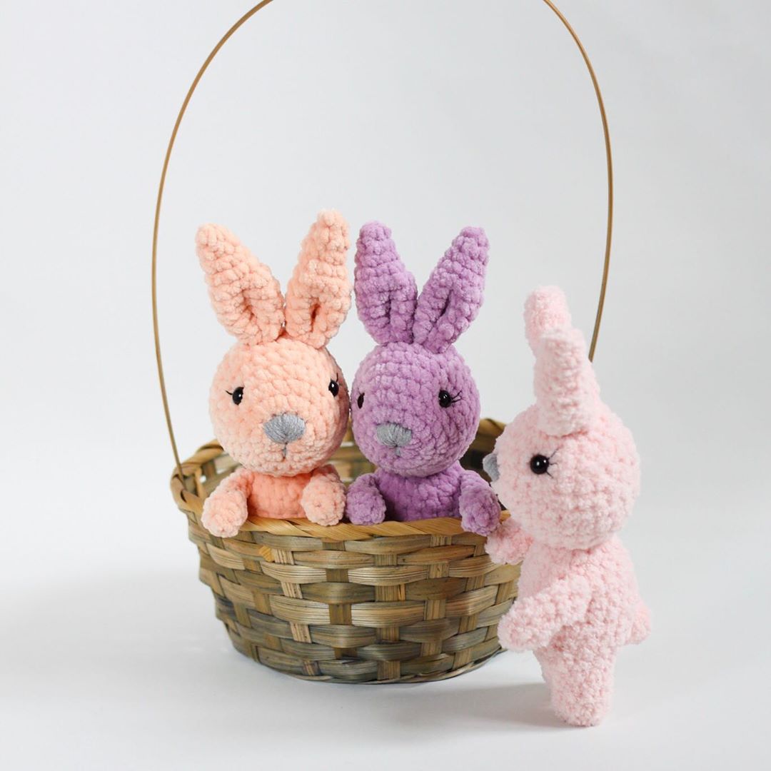 Crochet bunny amigurumi