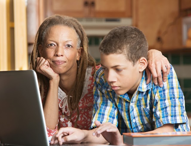 Easy Steps Parents Can Implement to Support Student Distance Learning