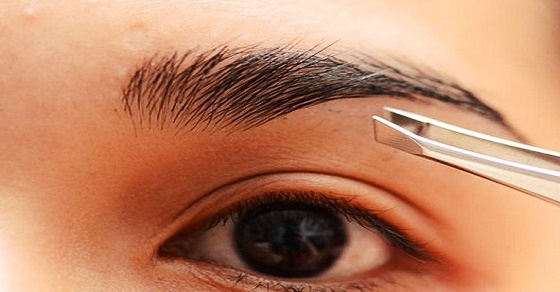 Bukan Menyulam, Ini Hukum Merapikan (Mencukur Sebagian) Alis | Jasa